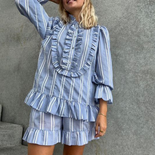 STORIES FROM THE ATELIER by COPENHAGENSHOES BEFORE YOU SHORTS CLOTHES 0025 BLUE