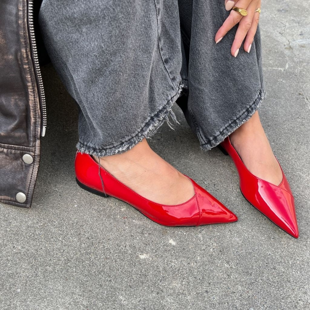 Pointed Toe Chili Red Rothys Red Pointed Ballet Flats Rothy's The