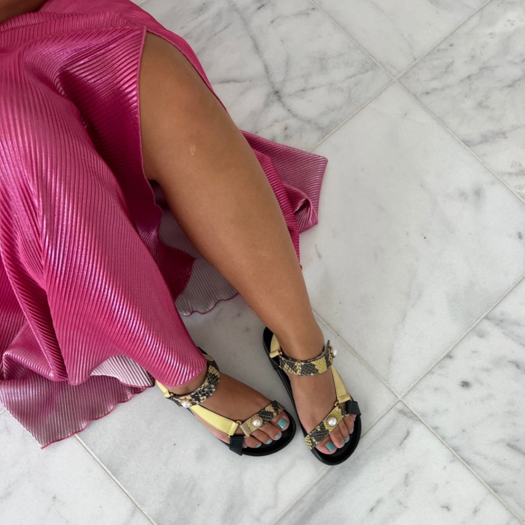 Pearl feet 2025 sandals