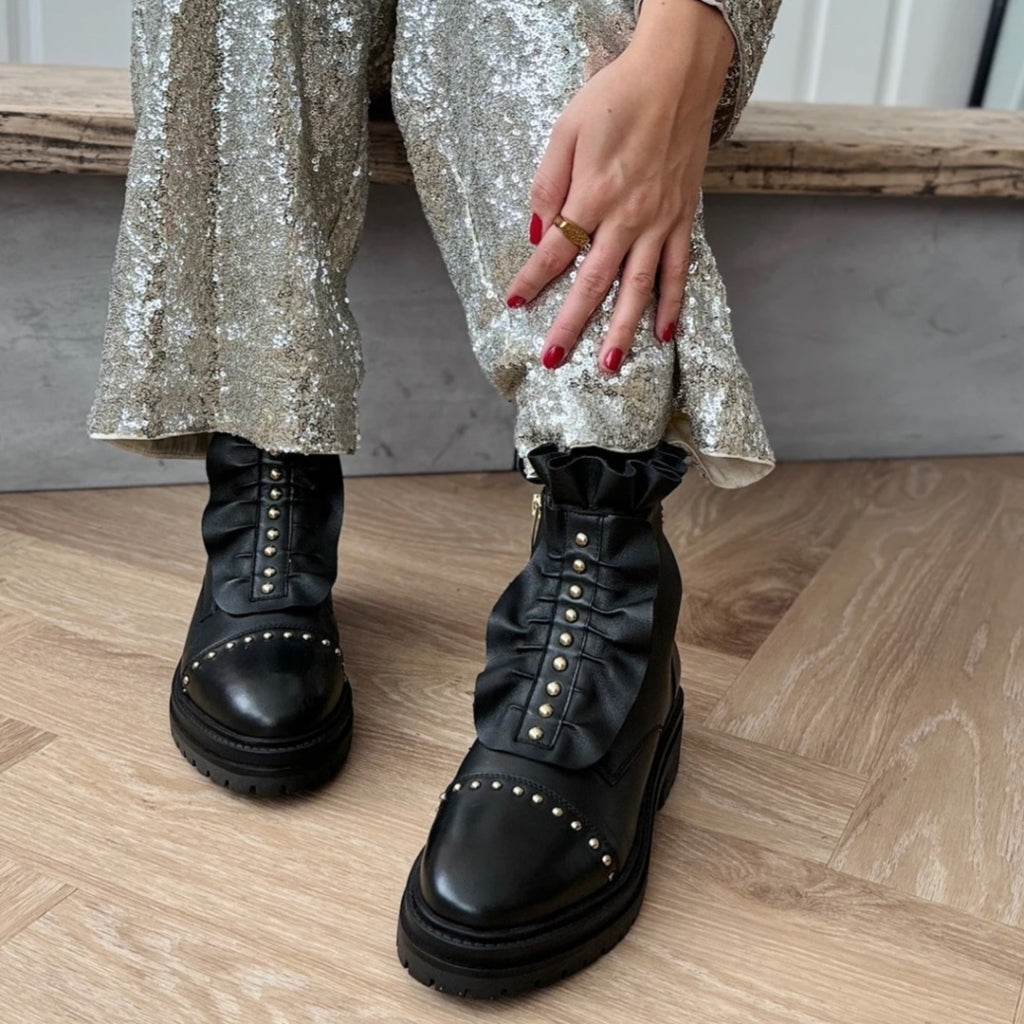 PRETTY LOVE BLACK – - Main Image