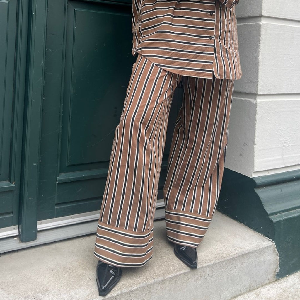 WHEN YOU LISTEN PANTS COFFEE STRIPE Copenhagenshoes