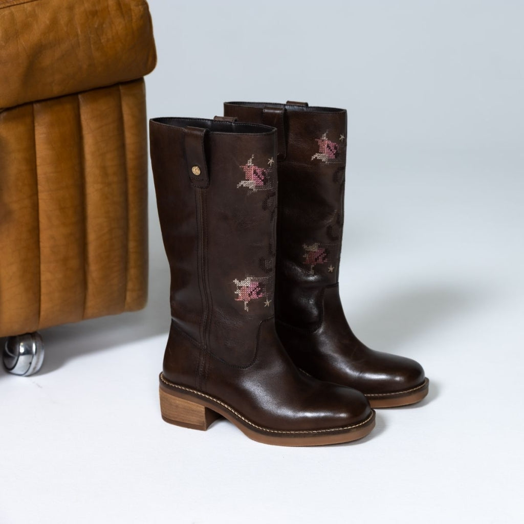 COPENHAGEN SHOES ABOUT US Long boot 0012 BROWN