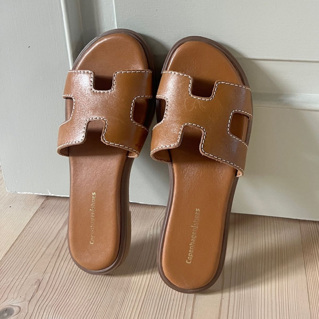 COPENHAGEN SHOES ALL FOR LOVE Slippers 0241 COGNAC
