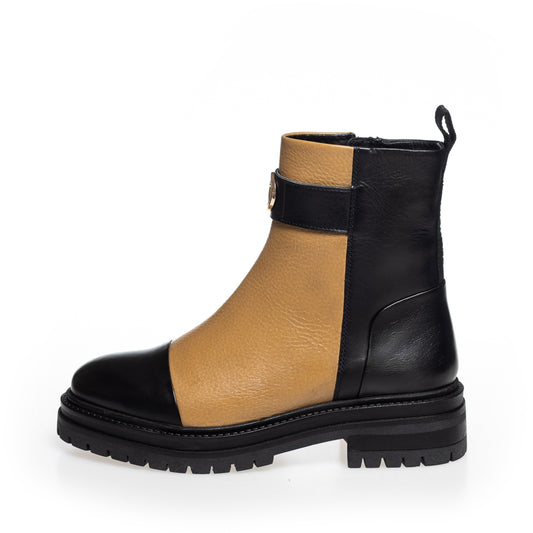 COPENHAGEN SHOES ALL GOOD VIBES ONLY Boots 0005 BLACK/CAMEL