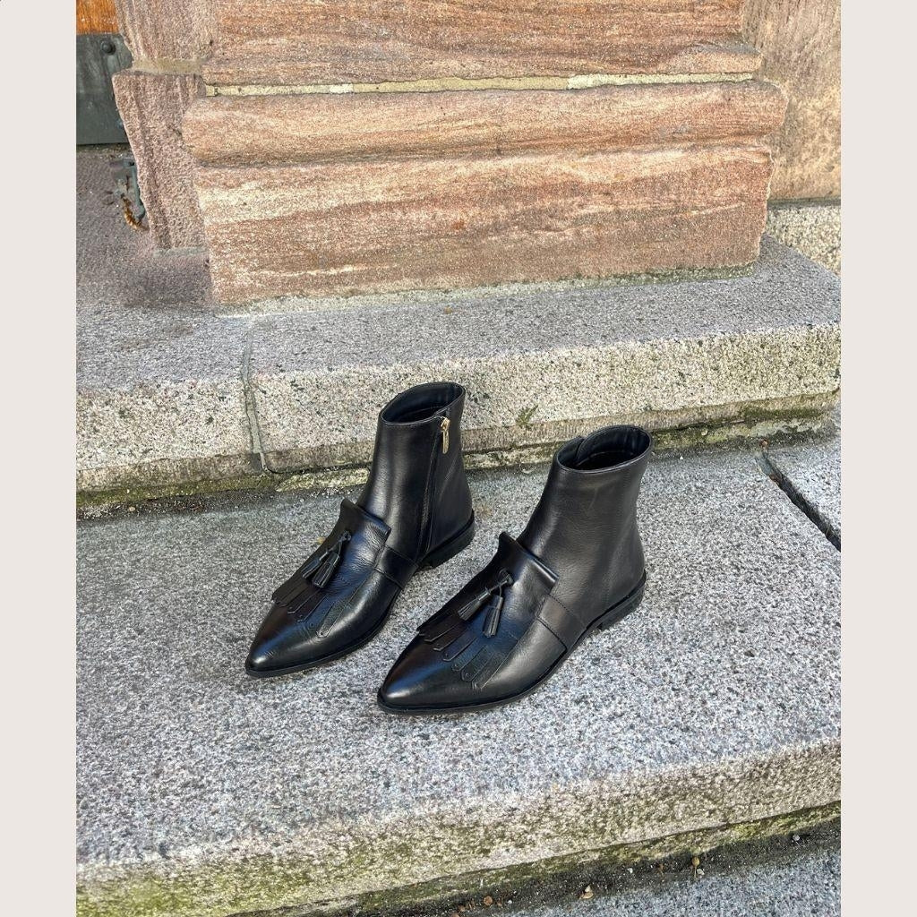COPENHAGEN SHOES CAROLINE MOVES Boots 0001 BLACK