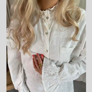 STORIES FROM THE ATELIER by COPENHAGENSHOES EMBROIDERY SHIRT SHIRT 001 White