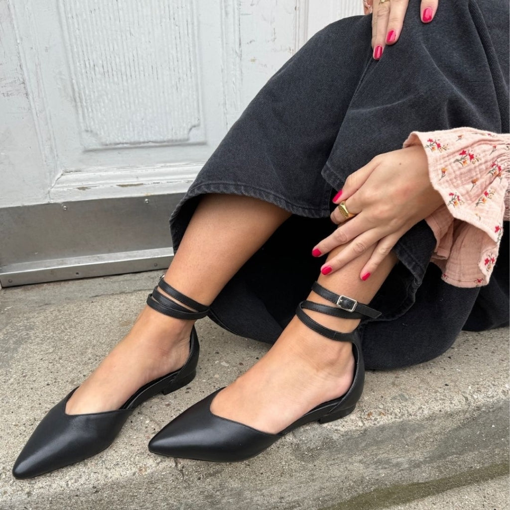 FLOWER CHILD BLACK – - Main Image