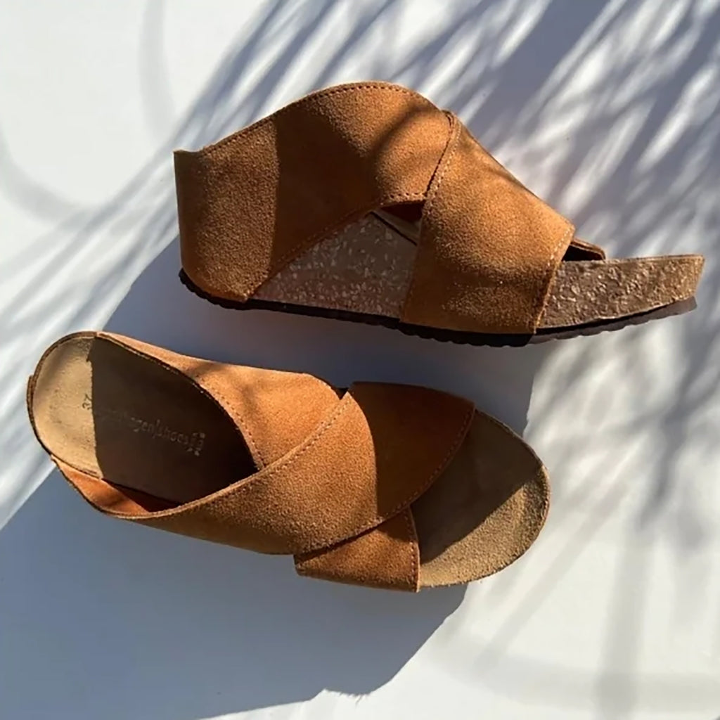 COPENHAGEN SHOES FRANCES 23 Suede Wedge sandals 00067 COGNAC (MARRONE 394)