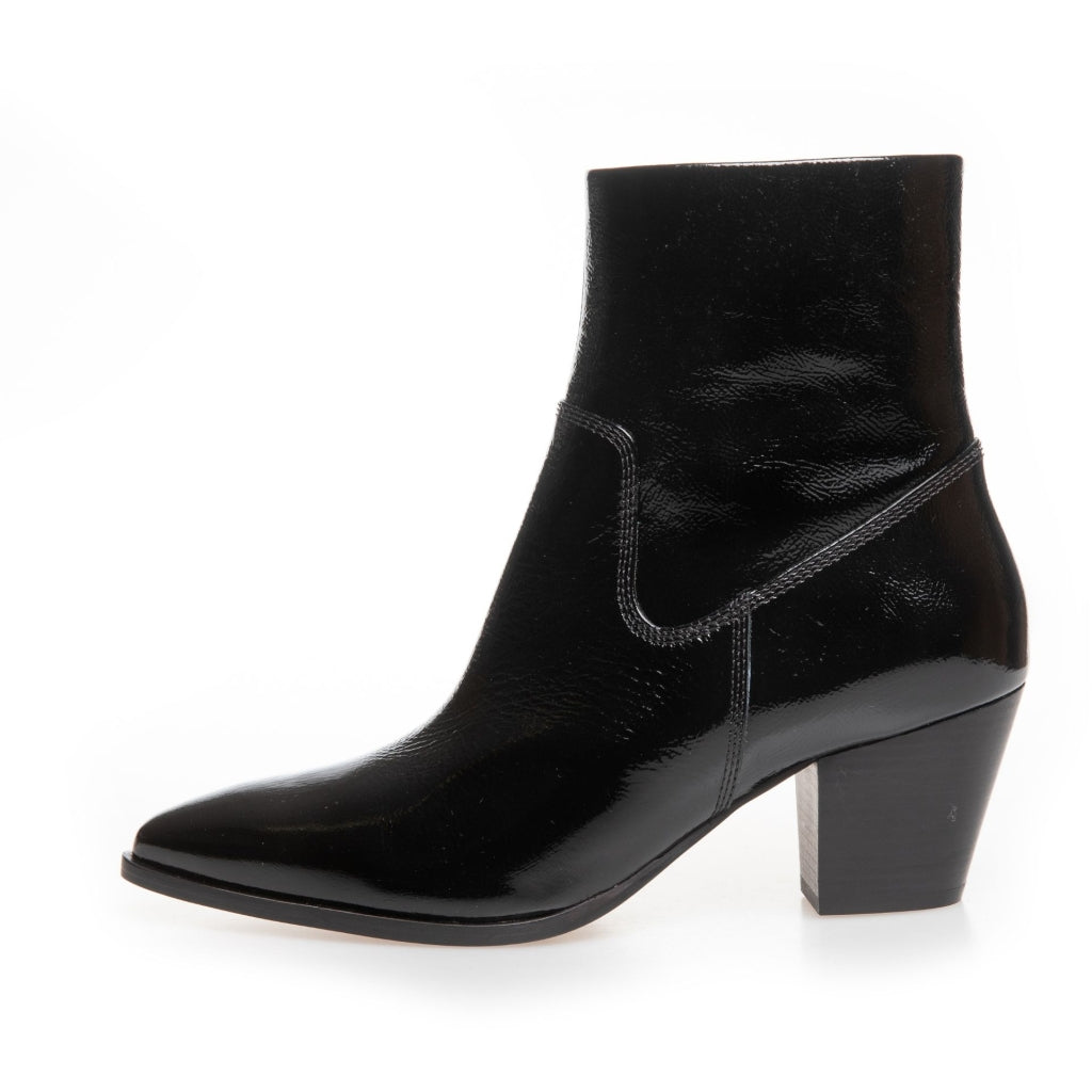 COPENHAGEN SHOES IT'S ALL ABOUT WALKING - PATENT Boots 0011 BLACK PATENT