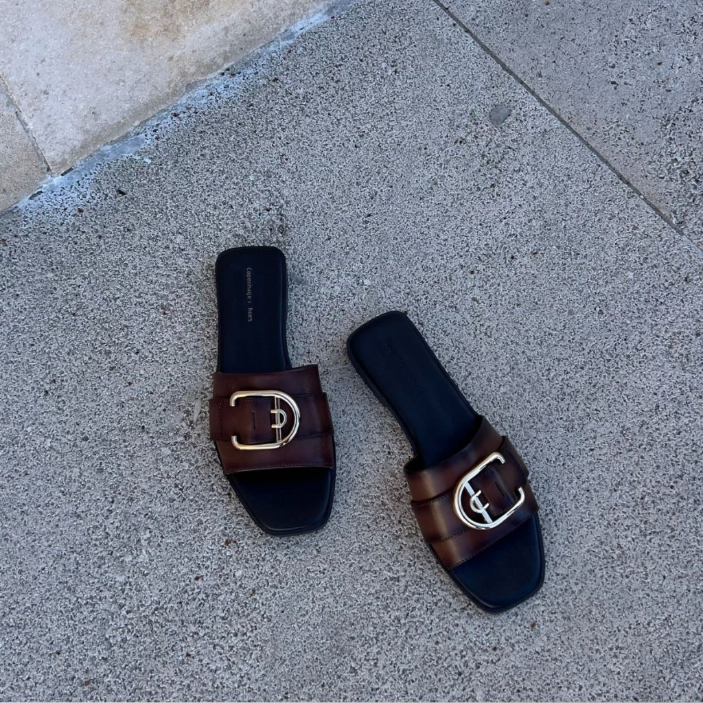 COPENHAGEN SHOES KISS Slippers 0012 BROWN