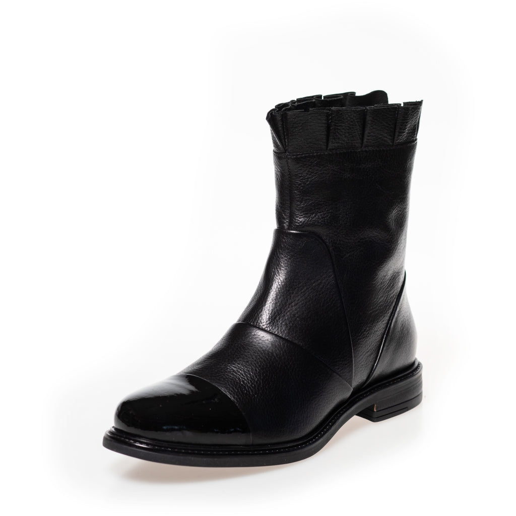 COPENHAGEN SHOES MARGARET Boots 00010 BLACK W/PATENT TOE