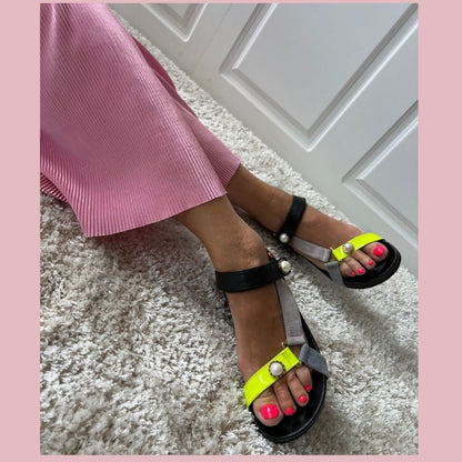 COPENHAGEN SHOES PEACE WITH PEARL 22 Sandals 02 BLACK/NEON