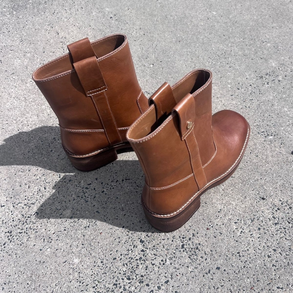COPENHAGEN SHOES SAY MORE - BROWN/TAN Boots 125 TAN