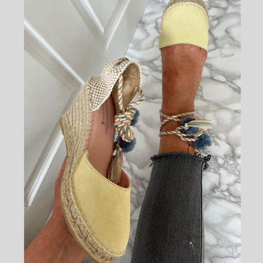 COPENHAGEN SHOES Sienna Copenhagenshoes by Josefine Valentin Wedge sandals 191 Yellow