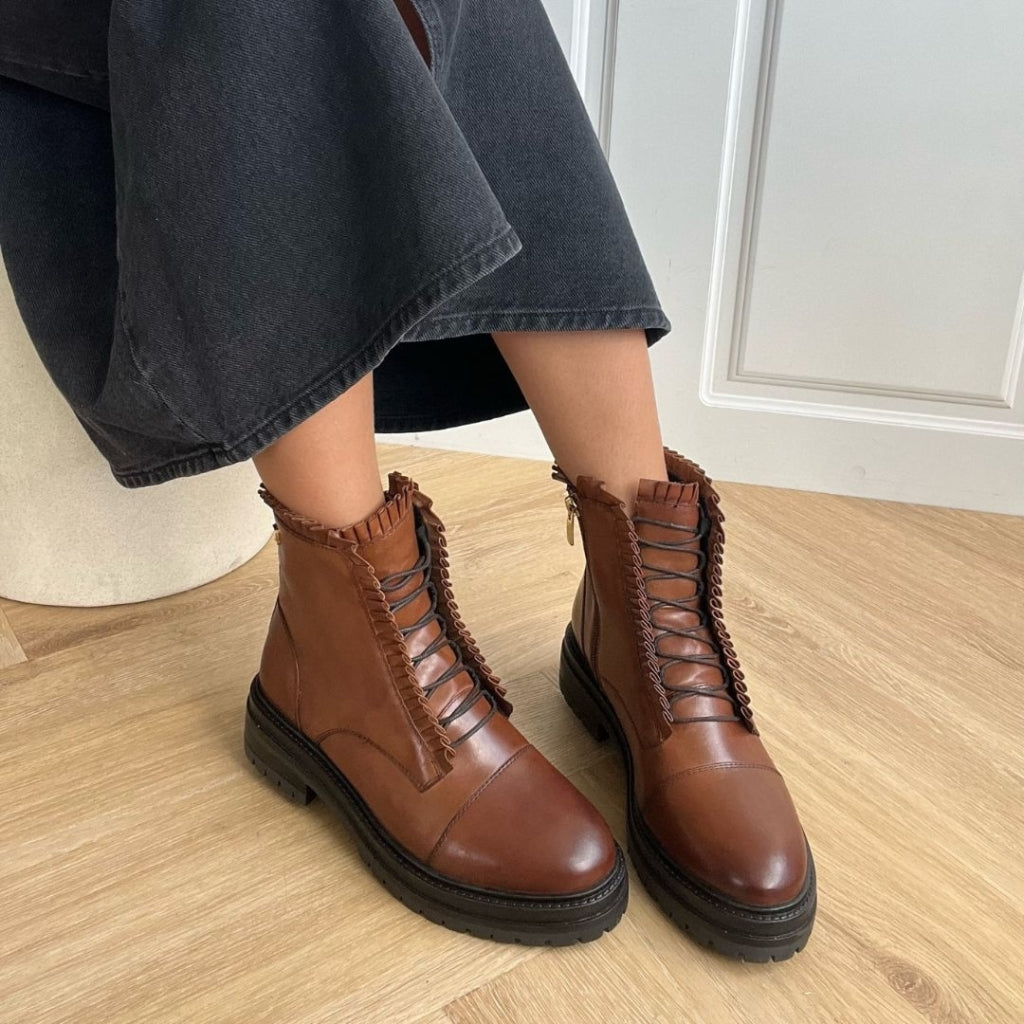 THE PRETTY COLLECTION - COGNAC – Copenhagenshoes.com