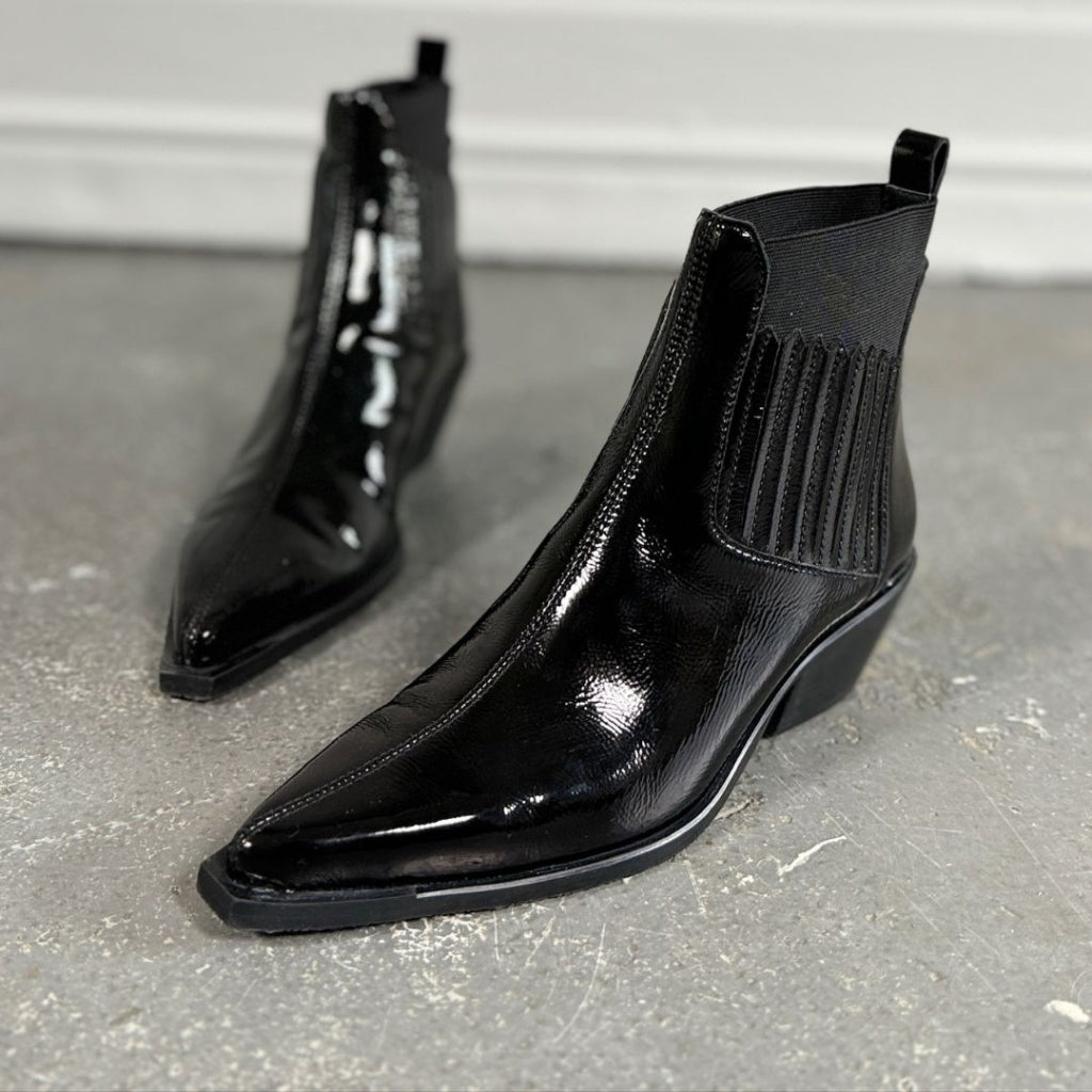 COPENHAGEN SHOES THE WALKING BOOT PATENT Boots 0011 BLACK PATENT