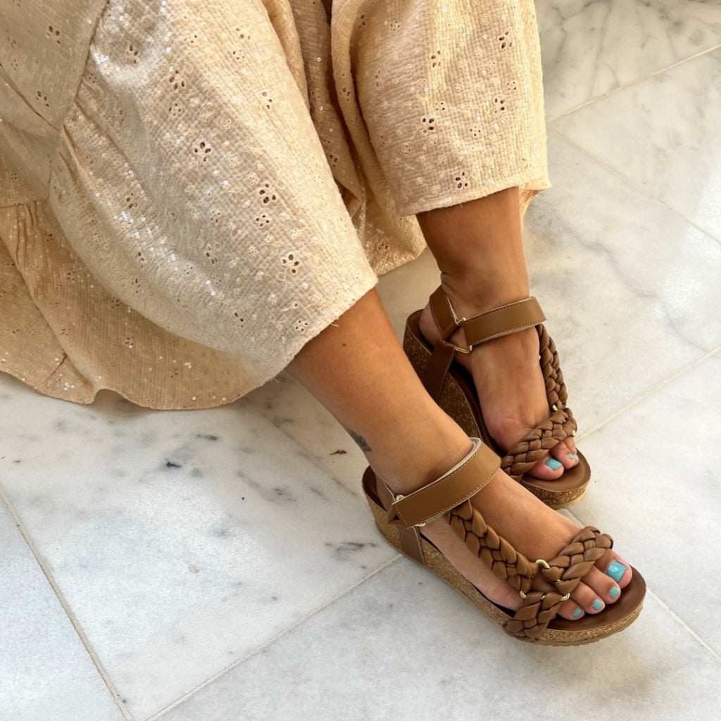 COPENHAGEN SHOES WOVEN LADY Wedge sandals 0241 COGNAC