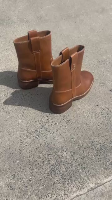 COPENHAGEN SHOES SAY MORE - BROWN/TAN Boots 125 TAN